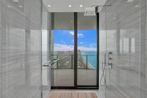 Copropriété à vendre à Sunny Isles Beach, Floride: 3 chambres, 463.77 m2 № 1865113 - photo 19