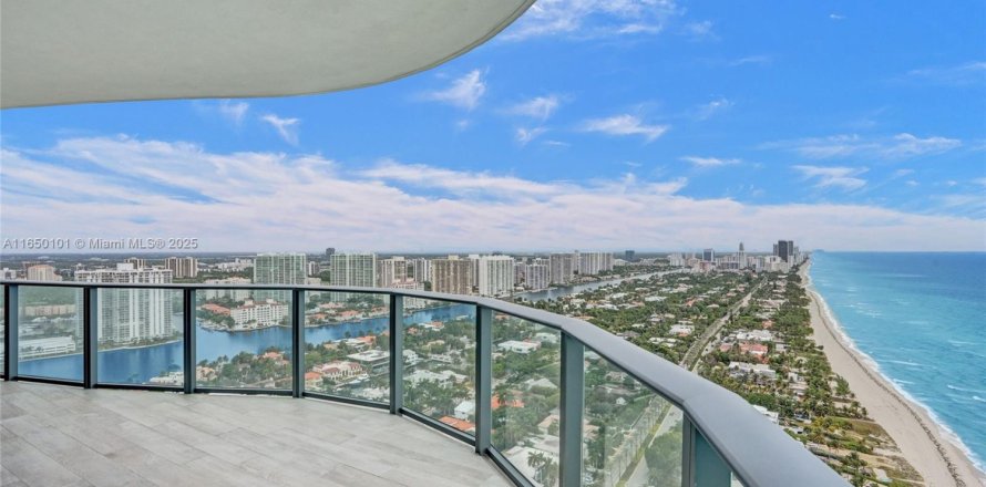Condo à Sunny Isles Beach, Floride, 3 chambres  № 1865113