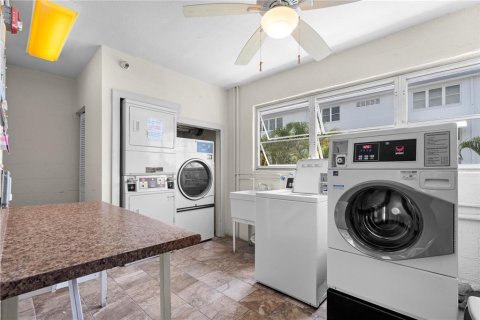Condo in Gulfport, Florida, 1 bedroom  № 1771374 - photo 19