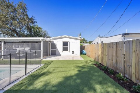 Снять в аренду виллу или дом в Майами, Флорида 4 спальни, 127.37м2, № 2050592 - фото 7