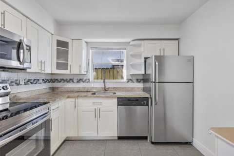 Снять в аренду виллу или дом в Майами, Флорида 4 спальни, 127.37м2, № 2050592 - фото 14