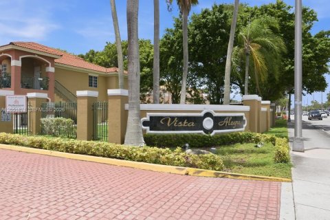 Condo in Miami, Florida, 3 bedrooms № 2186392 - photo 28