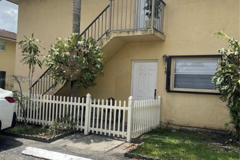 Copropriété à louer à Miami, Floride: 2 chambres, 76.64 m2 № 1776374 - photo 22