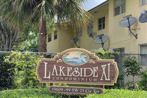 Copropriété à louer à Miami, Floride: 2 chambres, 76.64 m2 № 1776374 - photo 1