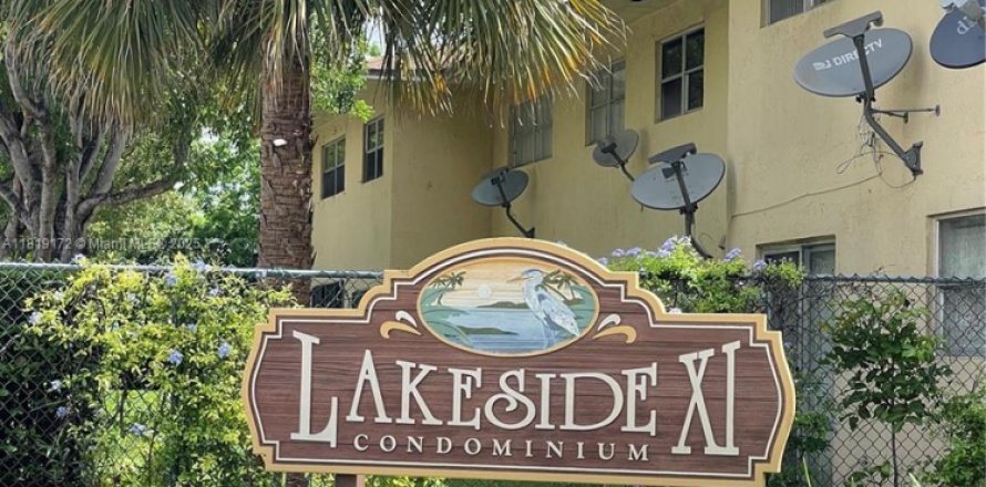 Condominio en Miami, Florida, 2 dormitorios № 1776374