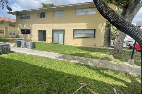 Copropriété à louer à Miami, Floride: 2 chambres, 76.64 m2 № 1776374 - photo 26