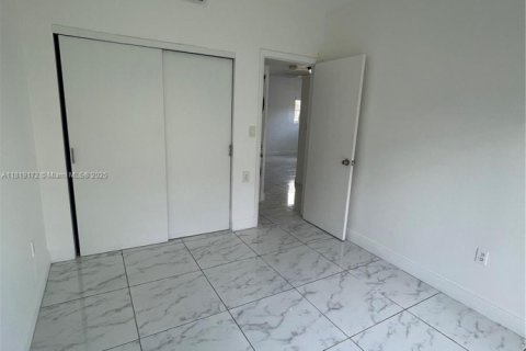 Copropriété à louer à Miami, Floride: 2 chambres, 76.64 m2 № 1776374 - photo 15
