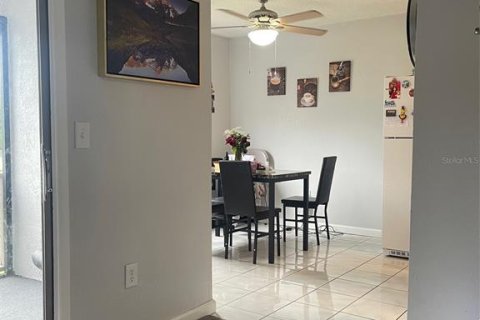 Condo in Tampa, Florida, 1 bedroom  № 1769177 - photo 4