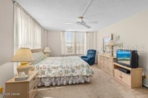 Condo in Ormond Beach, Florida, 2 bedrooms  № 1843738 - photo 15