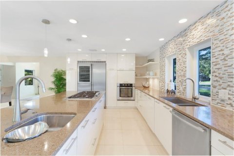 Villa ou maison à vendre à Belleair, Floride: 4 chambres, 276.38 m2 № 1866348 - photo 9