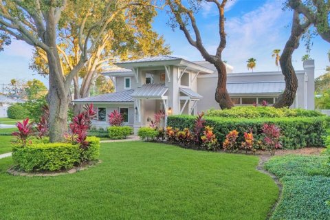 Villa ou maison à vendre à Belleair, Floride: 4 chambres, 276.38 m2 № 1866348 - photo 1