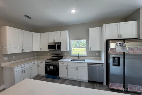 House in Sebring, Florida 3 bedrooms № 1953008 - photo 10