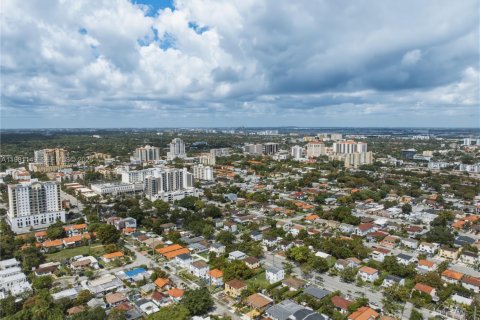 Купить коммерческую недвижимость в Майами, Флорида 187.29м2, № 2046505 - фото 14