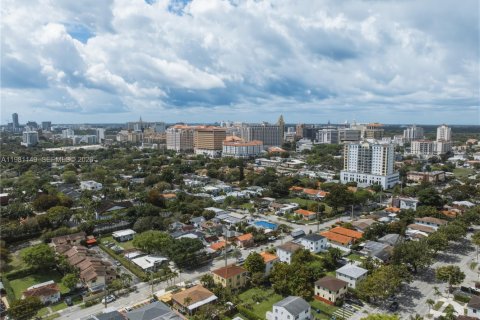 Купить коммерческую недвижимость в Майами, Флорида 187.29м2, № 2046505 - фото 13
