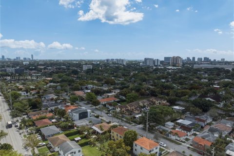 Купить коммерческую недвижимость в Майами, Флорида 187.29м2, № 2046505 - фото 11