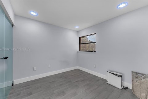 Купить виллу или дом в Майами, Флорида 3 спальни, 211.35м2, № 1975142 - фото 28