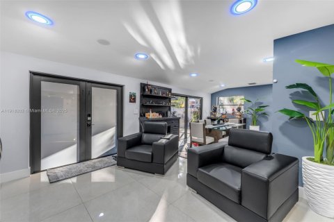 Купить виллу или дом в Майами, Флорида 3 спальни, 211.35м2, № 1975142 - фото 14