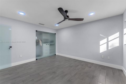 Купить виллу или дом в Майами, Флорида 3 спальни, 211.35м2, № 1975142 - фото 27