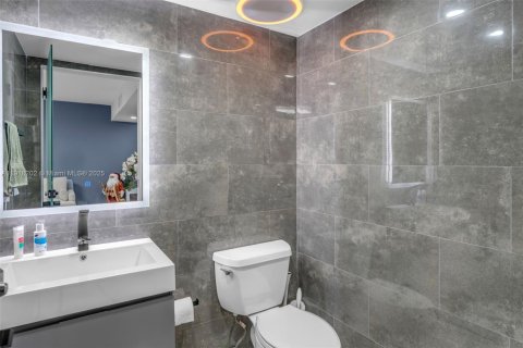 Купить виллу или дом в Майами, Флорида 3 спальни, 211.35м2, № 1975142 - фото 18