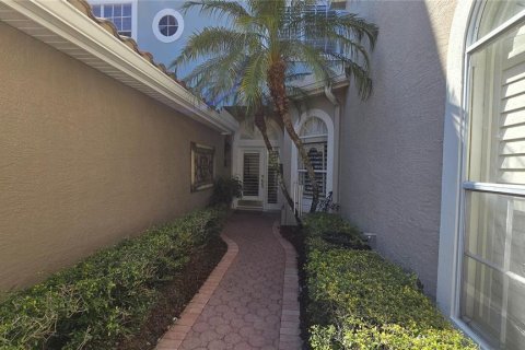 Adosado en venta en Palm Harbor, Florida, 4 dormitorios, 412.76 m2 № 1771033 - foto 2