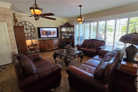 Adosado en venta en Palm Harbor, Florida, 4 dormitorios, 412.76 m2 № 1771033 - foto 22