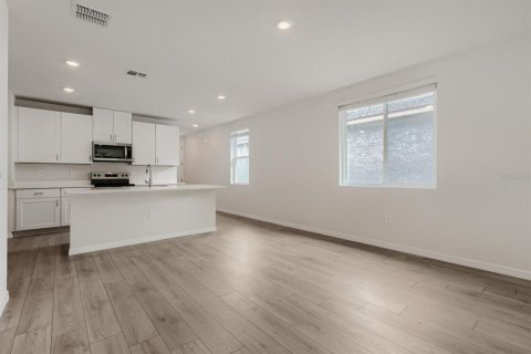 House in Brooksville, Florida 4 bedrooms, 149.29 sq.m. № 2207129 - photo 6