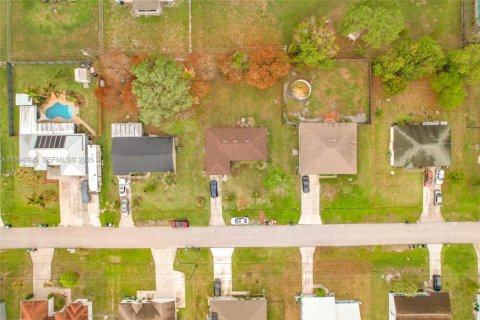 House in Port St. Lucie, Florida 3 bedrooms, 105.07 sq.m. № 2062538 - photo 20