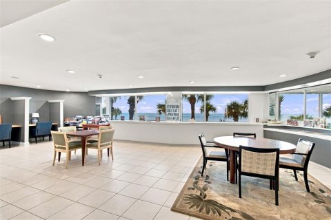 Condominio en venta en Clearwater, Florida, 3 habitaciones, 43.01 m2 № 2348006 - foto 25