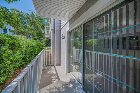 Townhouse in Dunedin, Florida 2 bedrooms, 117.06 sq.m. № 1644653 - photo 12