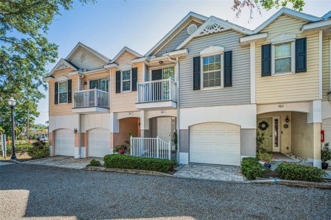 Townhouse in Dunedin, Florida 2 bedrooms, 117.06 sq.m. № 1644653 - photo 5