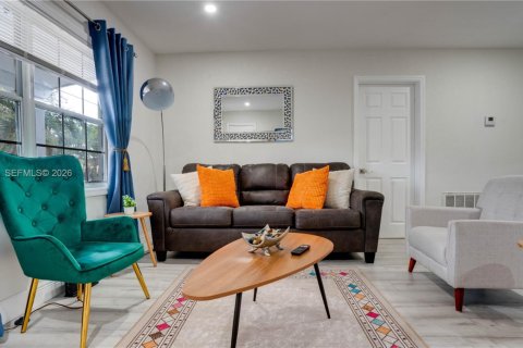 Villa ou maison à louer à Oakland Park, Floride: 3 chambres, 109.44 m2 № 1996839 - photo 8