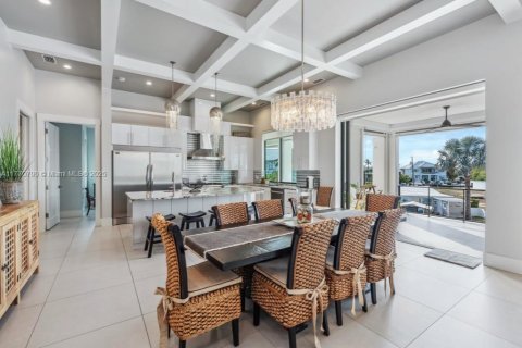 Villa ou maison à vendre à Naples, Floride: 4 chambres, 398.09 m2 № 1941315 - photo 12