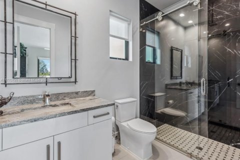 Villa ou maison à vendre à Naples, Floride: 4 chambres, 398.09 m2 № 1941315 - photo 13