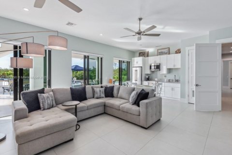 Villa ou maison à vendre à Naples, Floride: 4 chambres, 398.09 m2 № 1941315 - photo 17