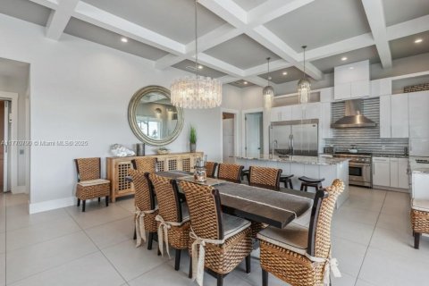 Villa ou maison à vendre à Naples, Floride: 4 chambres, 398.09 m2 № 1941315 - photo 11