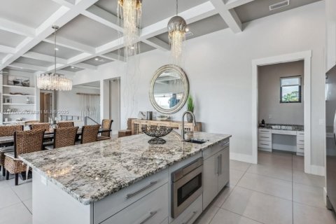 Купить виллу или дом в Нейплс, Флорида 9 комнат, 398.09м2, № 1941315 - фото 22