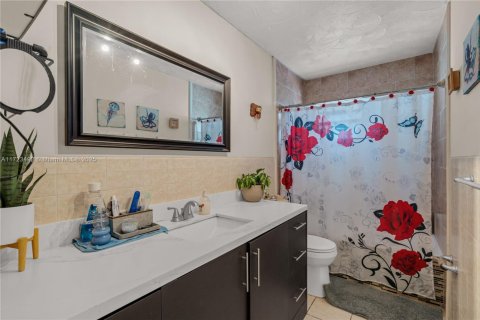 House in Homestead, Florida 4 bedrooms, 180.6 sq.m. № 1474395 - photo 11