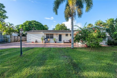 House in Homestead, Florida 4 bedrooms, 180.6 sq.m. № 1474395 - photo 2