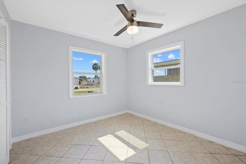 Casa en venta en North Port, Florida, 3 dormitorios, 108.14 m2 № 2197898 - foto 16