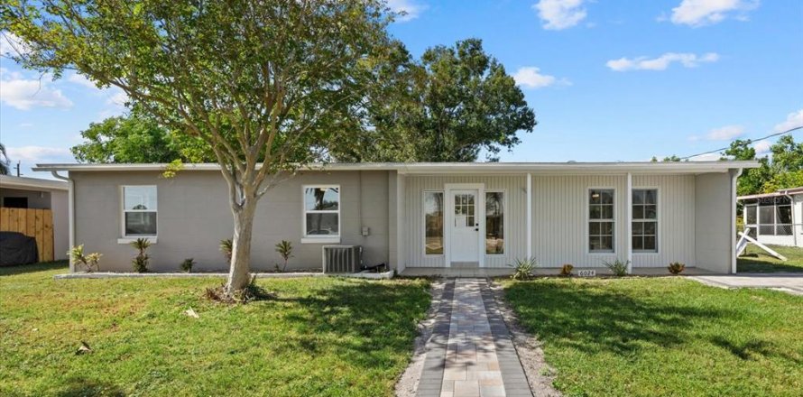 Casa en North Port, Florida 3 dormitorios, 108.14 m2 № 2197898