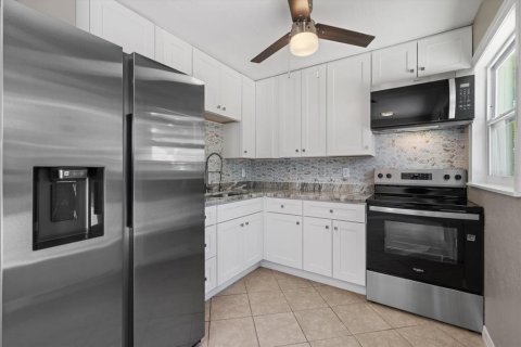 Casa en venta en North Port, Florida, 3 dormitorios, 108.14 m2 № 2197898 - foto 3