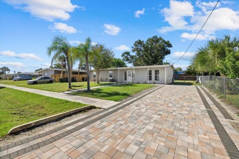 Casa en venta en North Port, Florida, 3 dormitorios, 108.14 m2 № 2197898 - foto 2