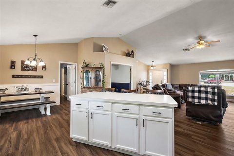 Casa en venta en Groveland, Florida, 3 dormitorios, 165.18 m2 № 1662841 - foto 13