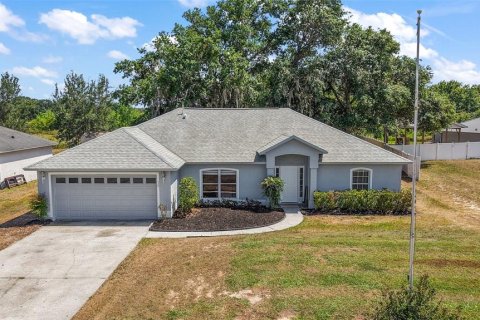Casa en venta en Groveland, Florida, 3 dormitorios, 165.18 m2 № 1662841 - foto 1