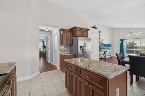 Villa ou maison à vendre à Davenport, Floride: 4 chambres, 178.47 m2 № 2304694 - photo 8