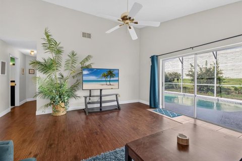 Villa ou maison à vendre à Davenport, Floride: 4 chambres, 178.47 m2 № 2304694 - photo 4