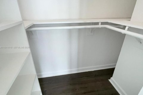 Снять в аренду кондоминиум в Майами-Бич, Флорида 1 спальня, 39.76м2, № 1998843 - фото 14