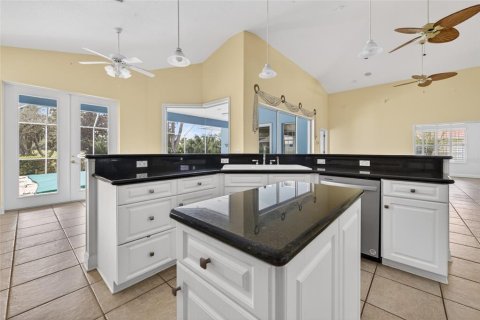 House in Palm Coast, Florida 3 bedrooms, 177.07 sq.m. № 2209541 - photo 10