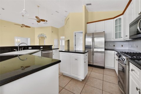 House in Palm Coast, Florida 3 bedrooms, 177.07 sq.m. № 2209541 - photo 8