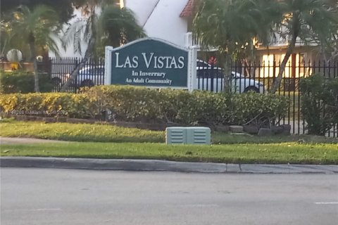 Condominio en venta en Lauderhill, Florida, 2 dormitorios, 99.41 m2 № 1965582 - foto 2